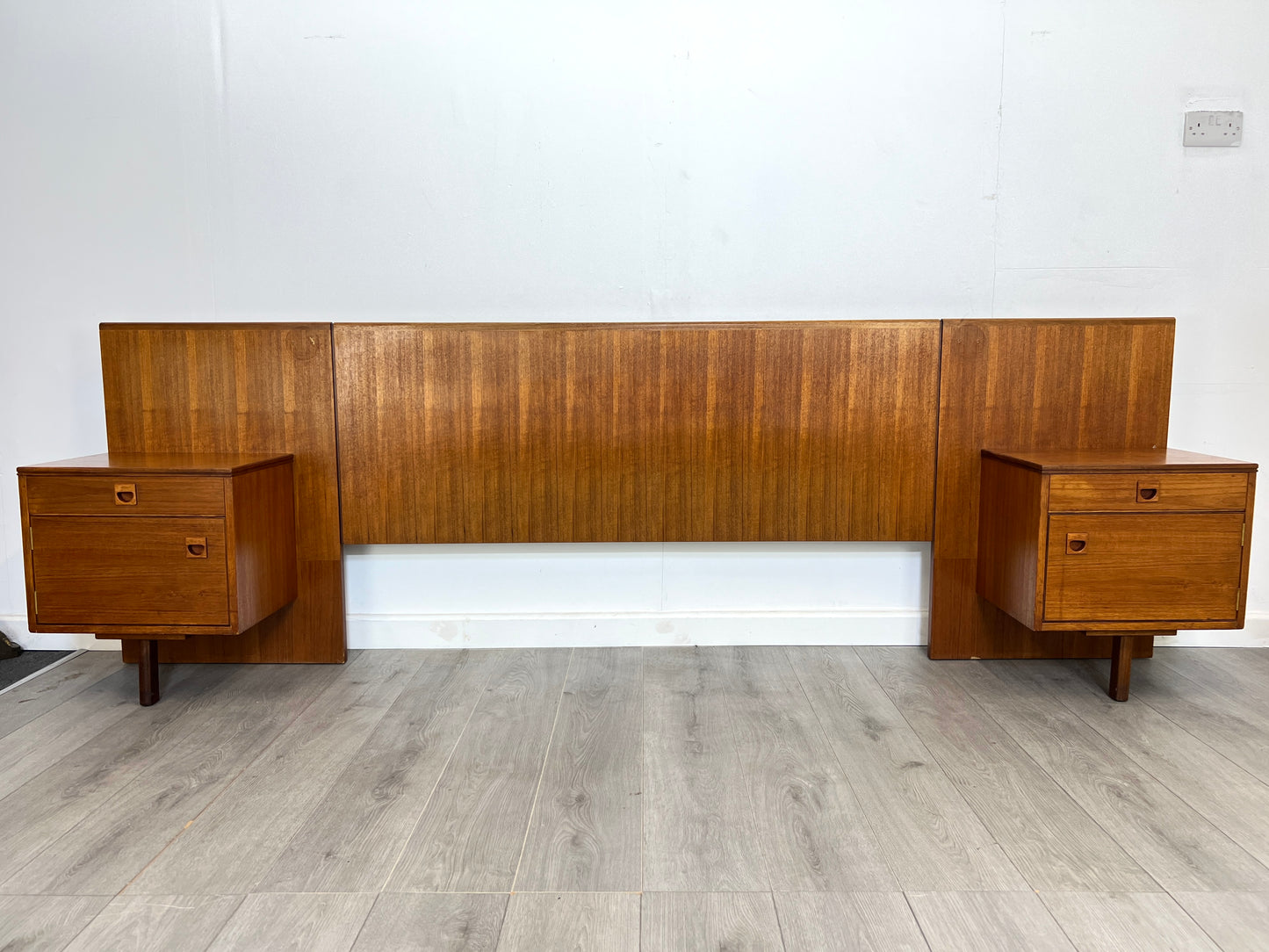 Alfred Cox, Mid Century Queen Size Headboard