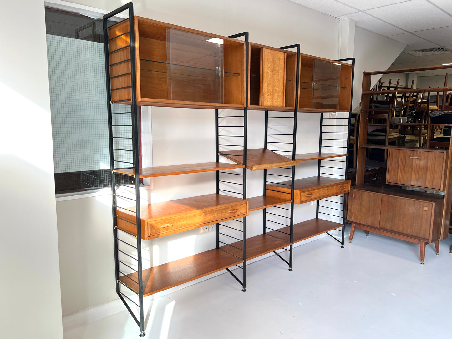 Ladderax, Mid Century Modular Shelving System