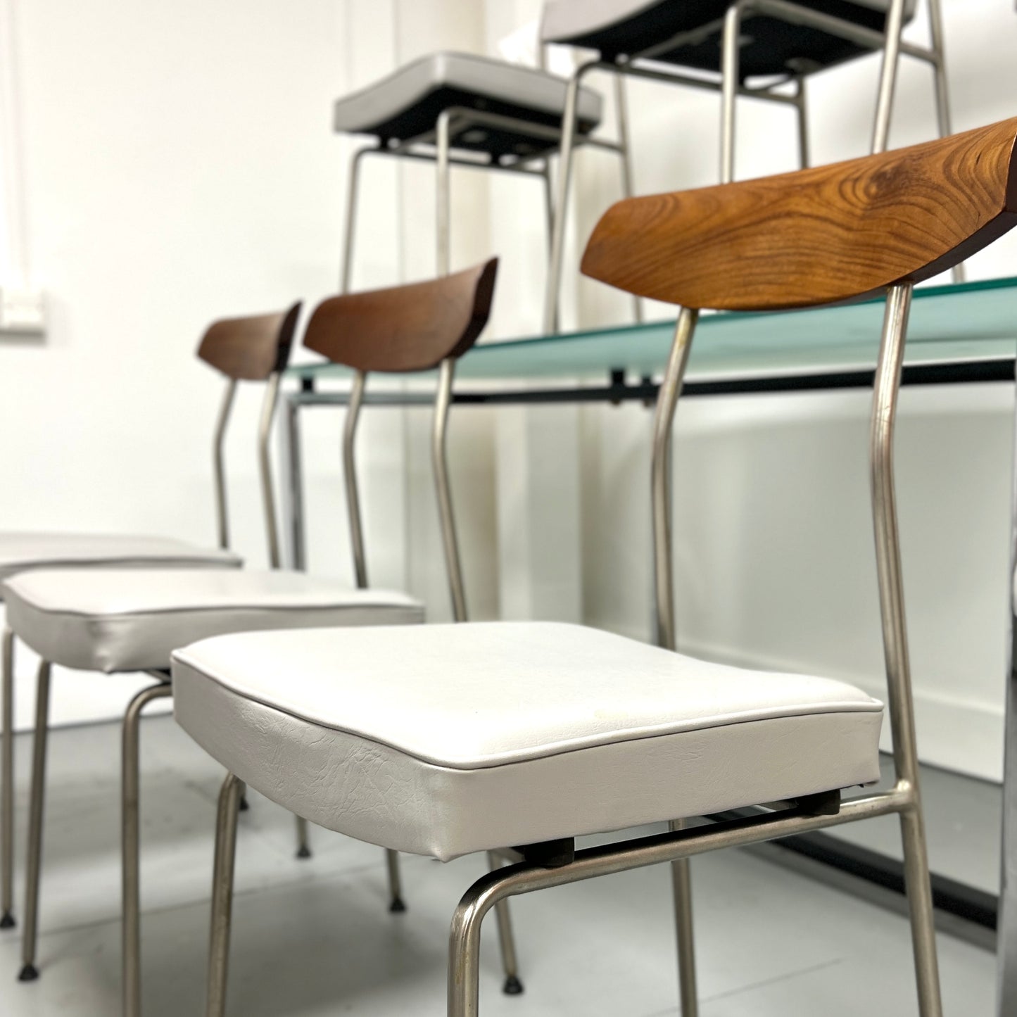 Set of 6 Stag S Range Dining Chairs – Chrome, Teak & Leatherette