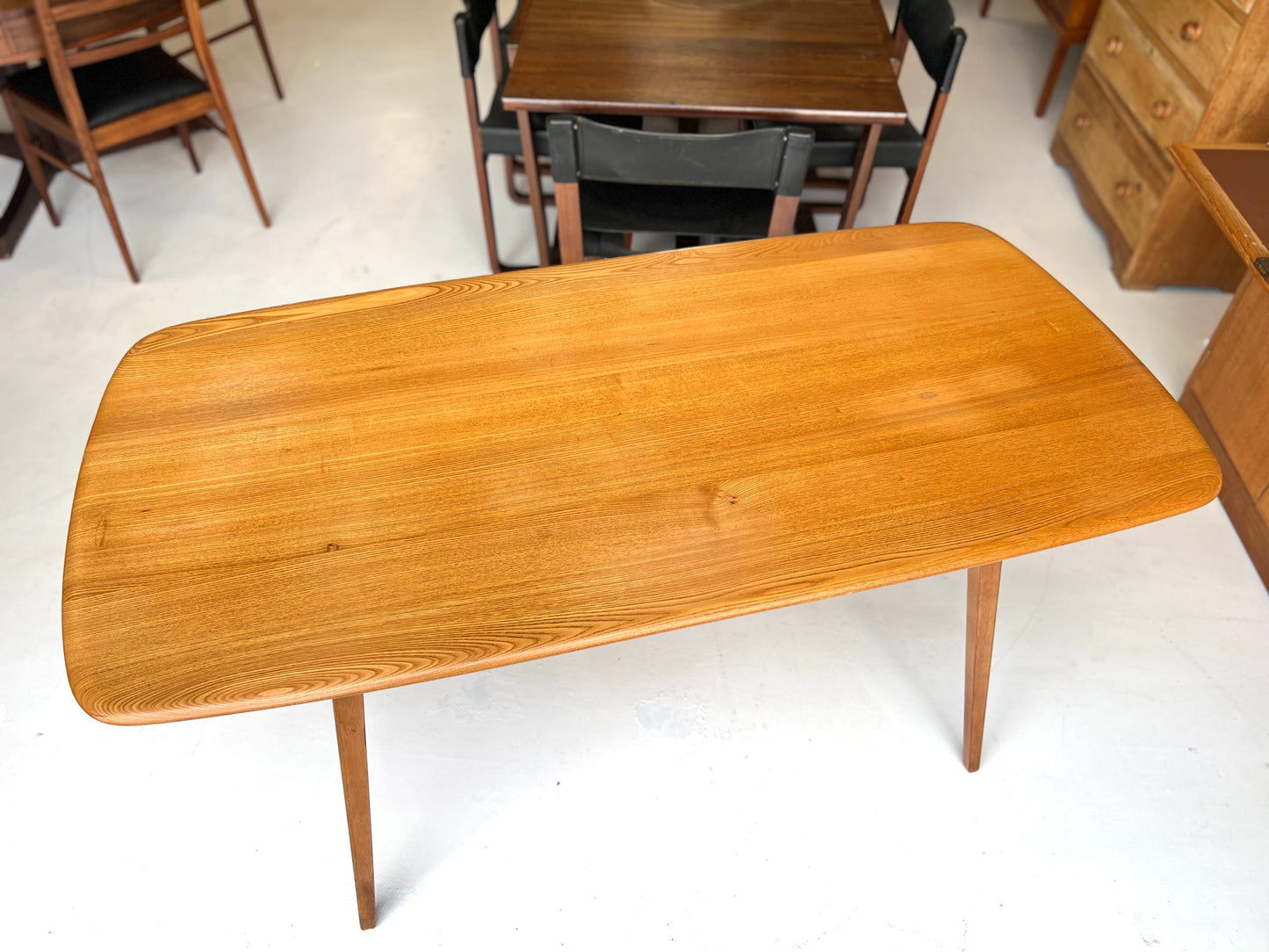 Ercol 382, Mid Century Elm Dining table