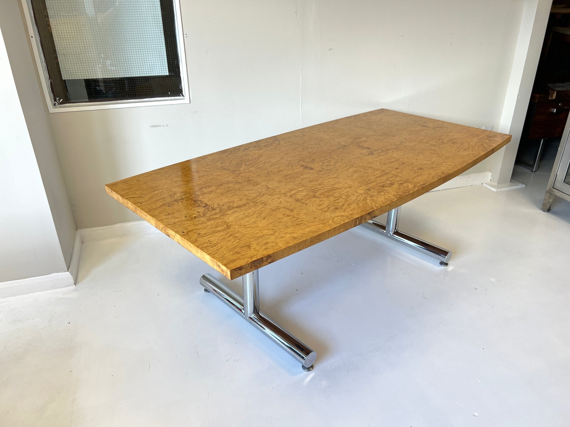 Pieff, 6 Seater Burr Maple Dining Table