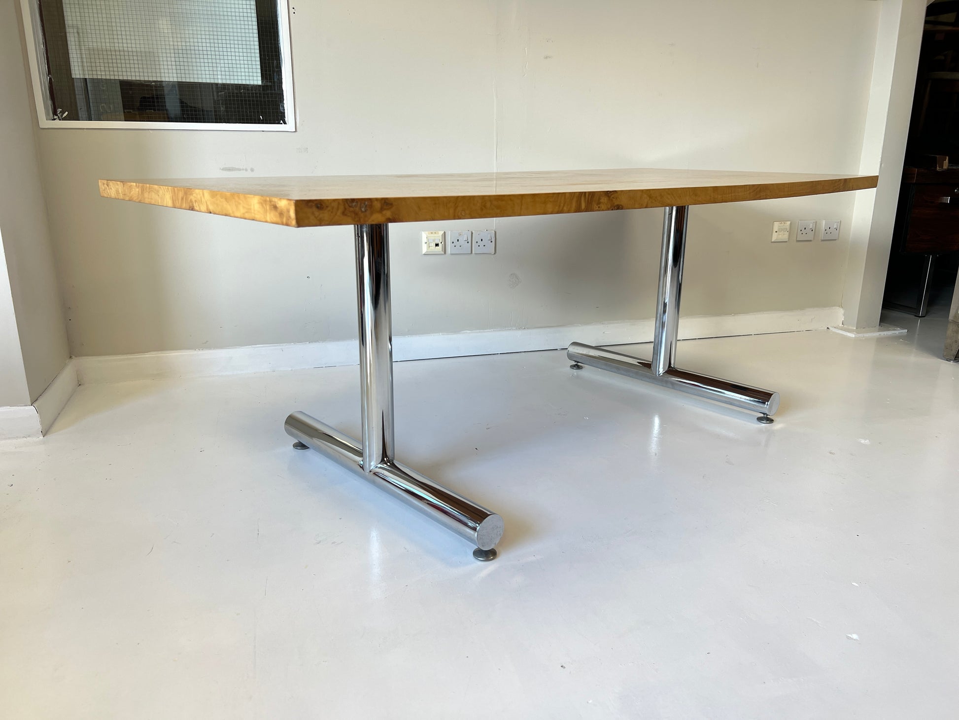 Pieff, 6 Seater Burr Maple Dining Table