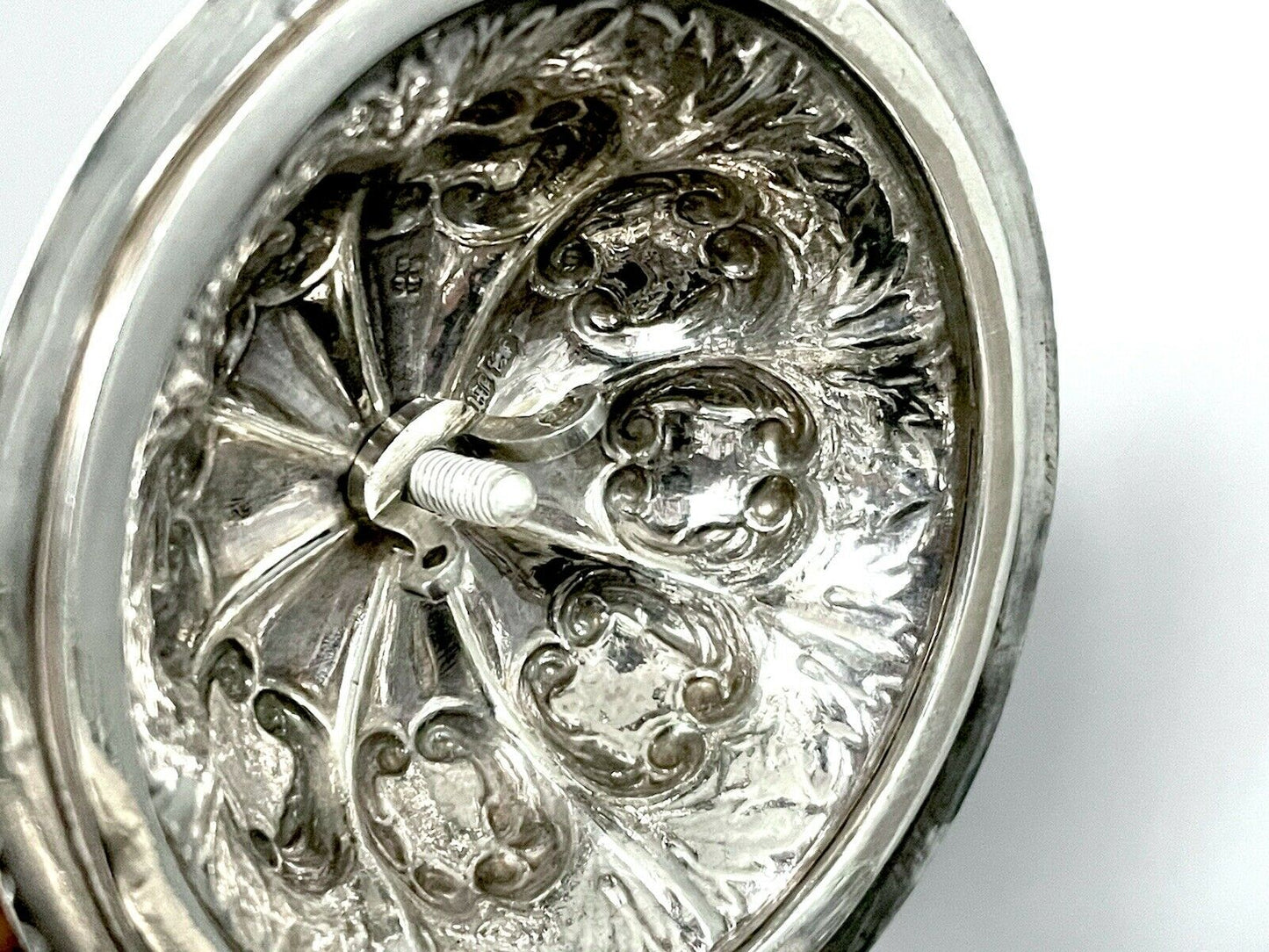 Silver Ornate Teapot By Samuel Haynes & Dudley Carter, London 1847 - 984g