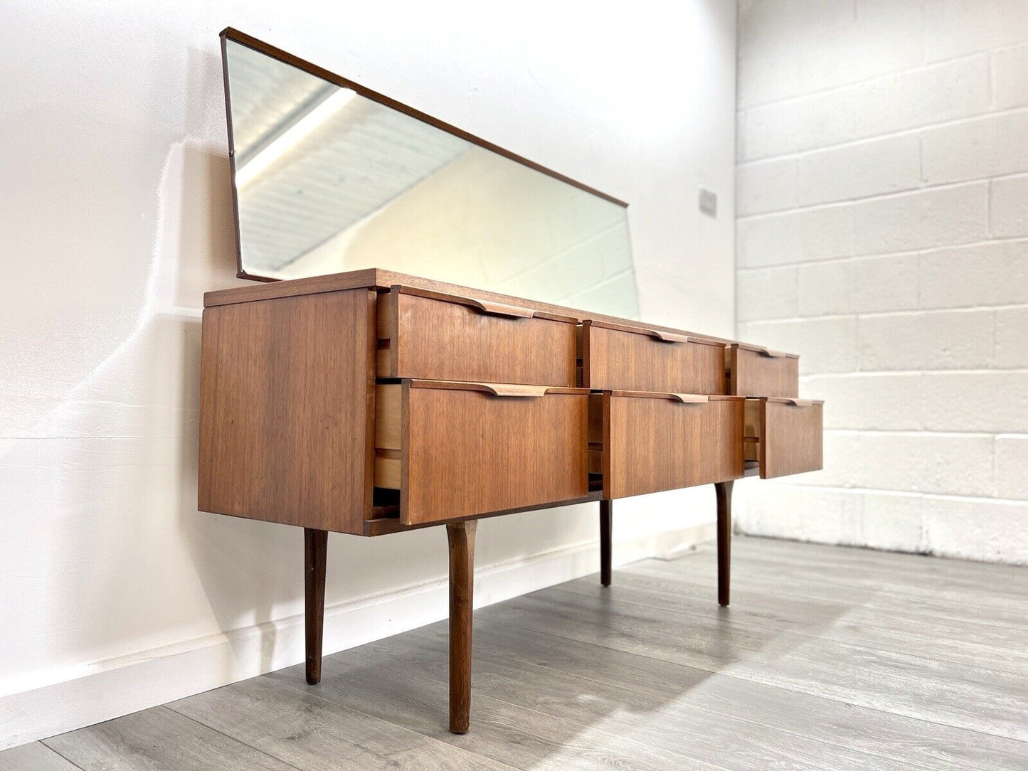 Austinsuite, Mid Century Chest of 6 Drawers / Dressing Table
