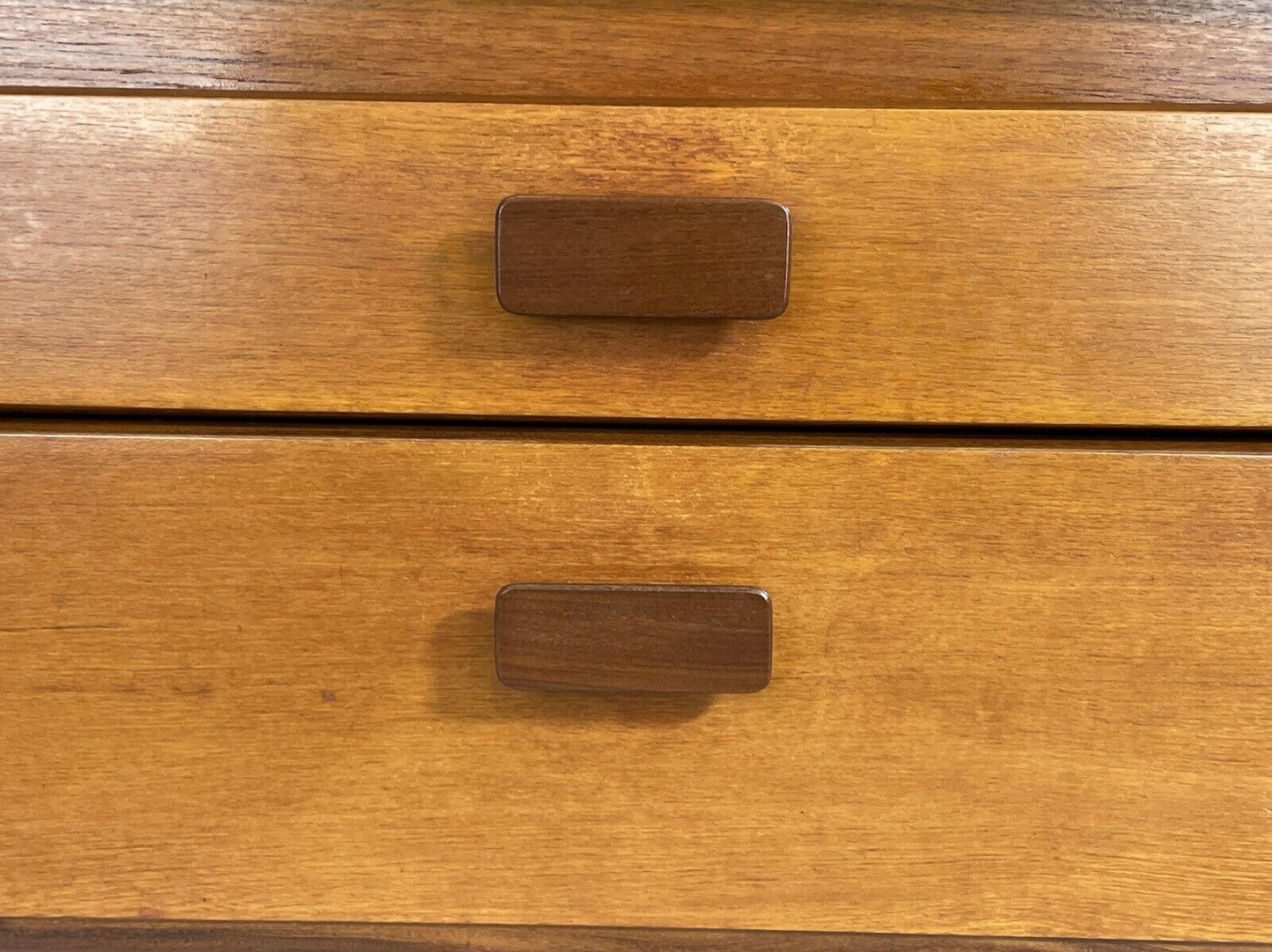 White and Newton, Retro Teak Chest of 5 Drawers