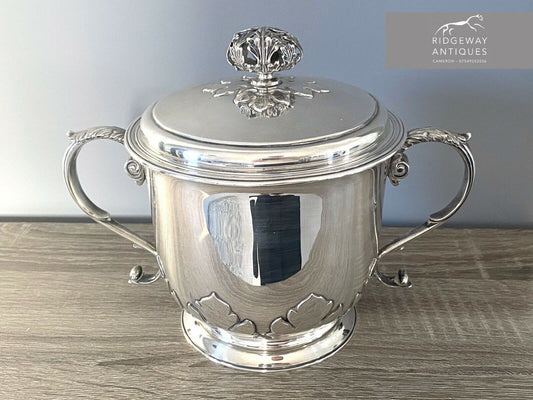 George V Silver Lidded Porringer By C. S. Harris & Sons Ltd., London 1927 - 870g
