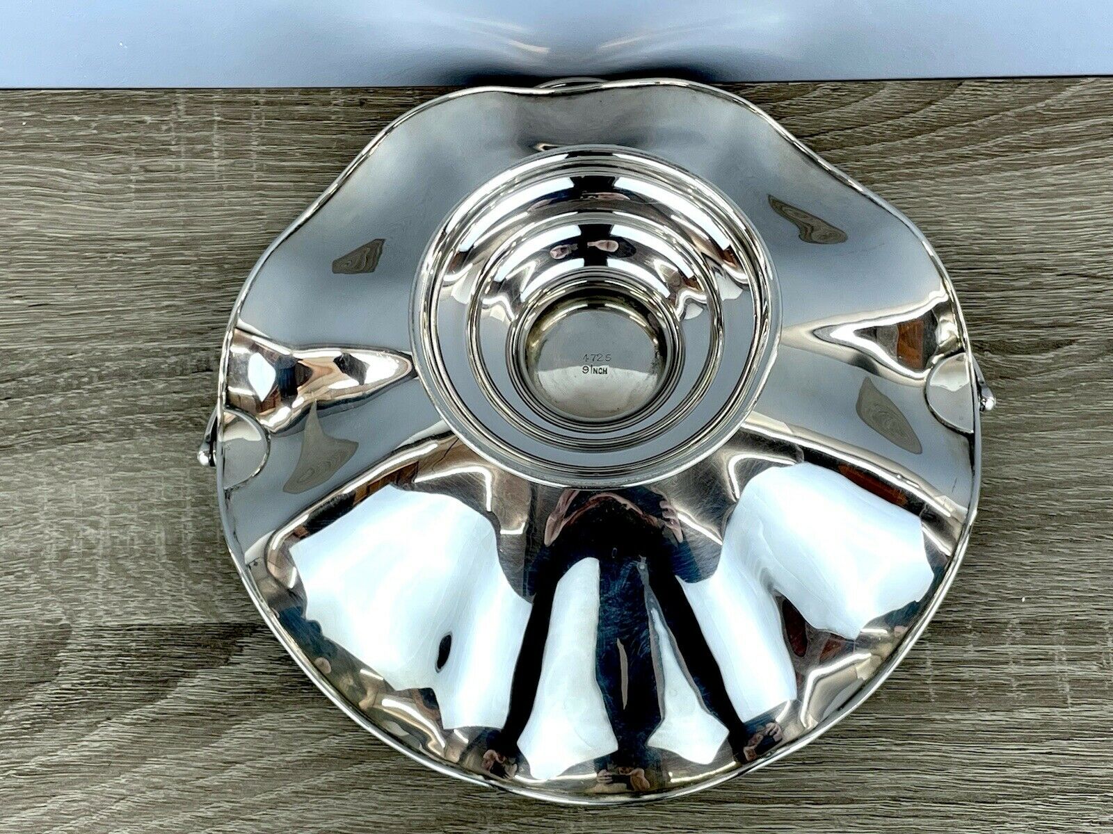 A Large Silver Fruit Bowl / Basket By Joseph Rodgers & Sons, Sheffield 1907