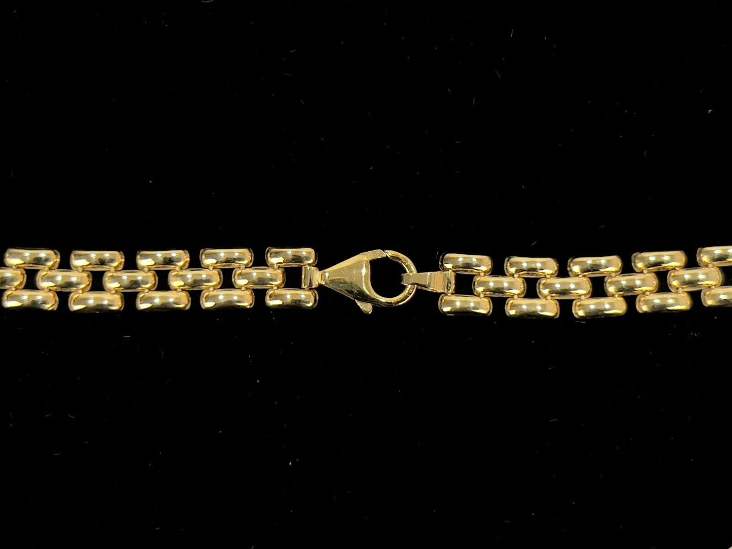 9ct Yellow Gold, Brick Chain Necklace, 17.5”Long and 14.6g
