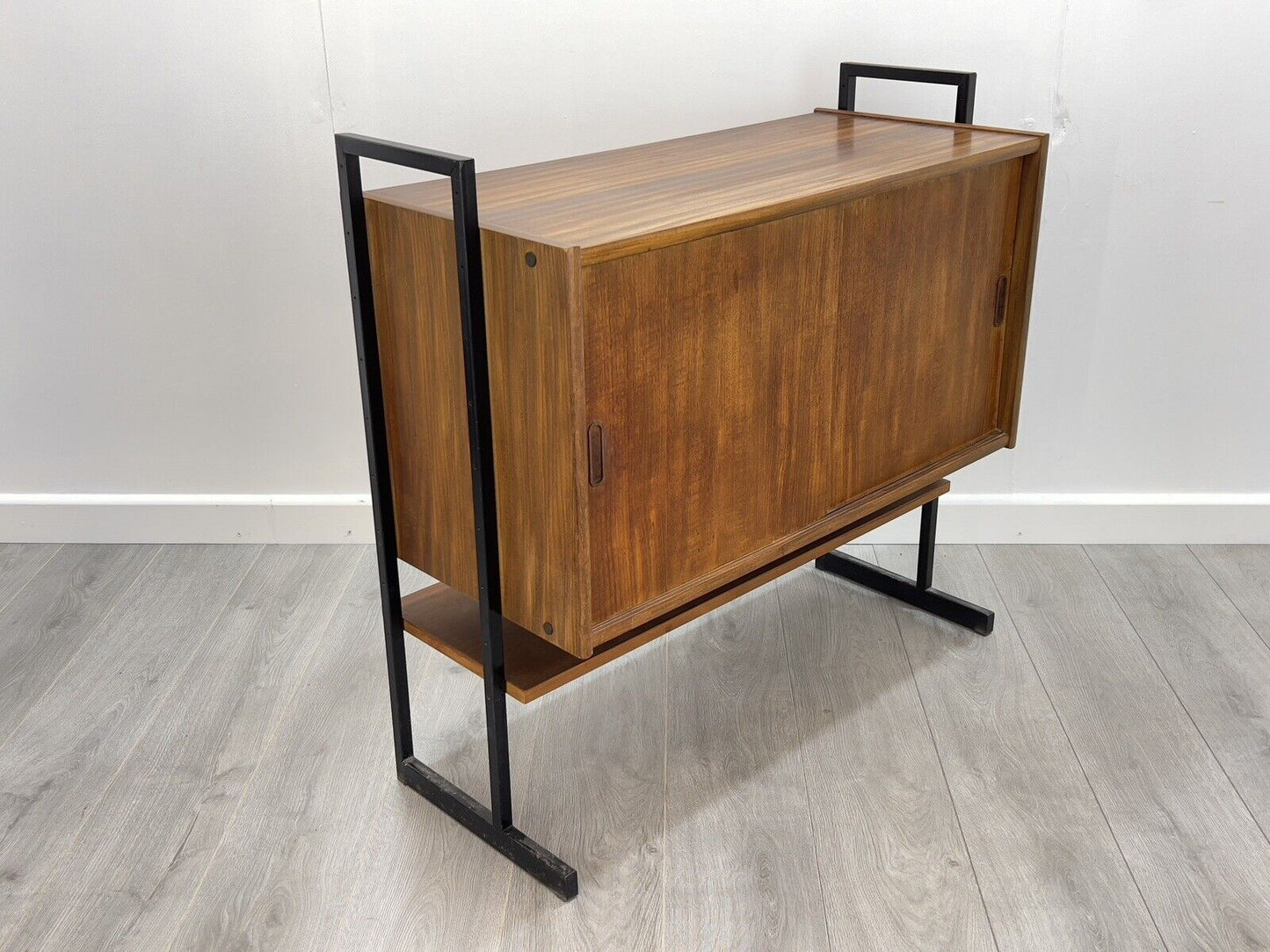 A Robex, Small Mid Century Modular Shelving Unit