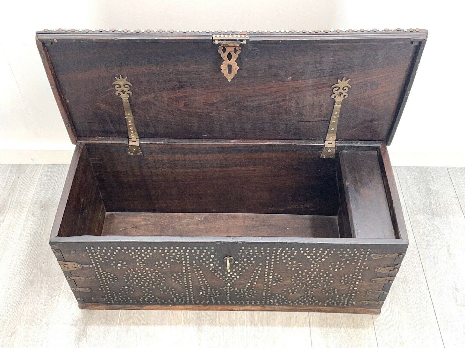19th Century, Studded Rosewood Zanzibar Chest With Secret Compartment