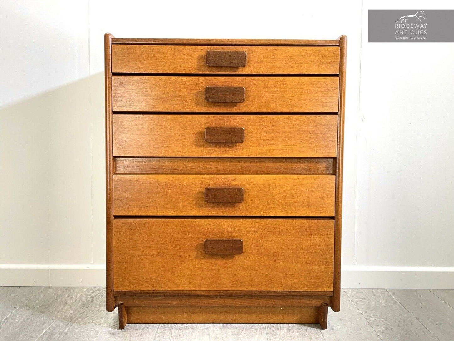 White and Newton, Retro Teak Chest of 5 Drawers