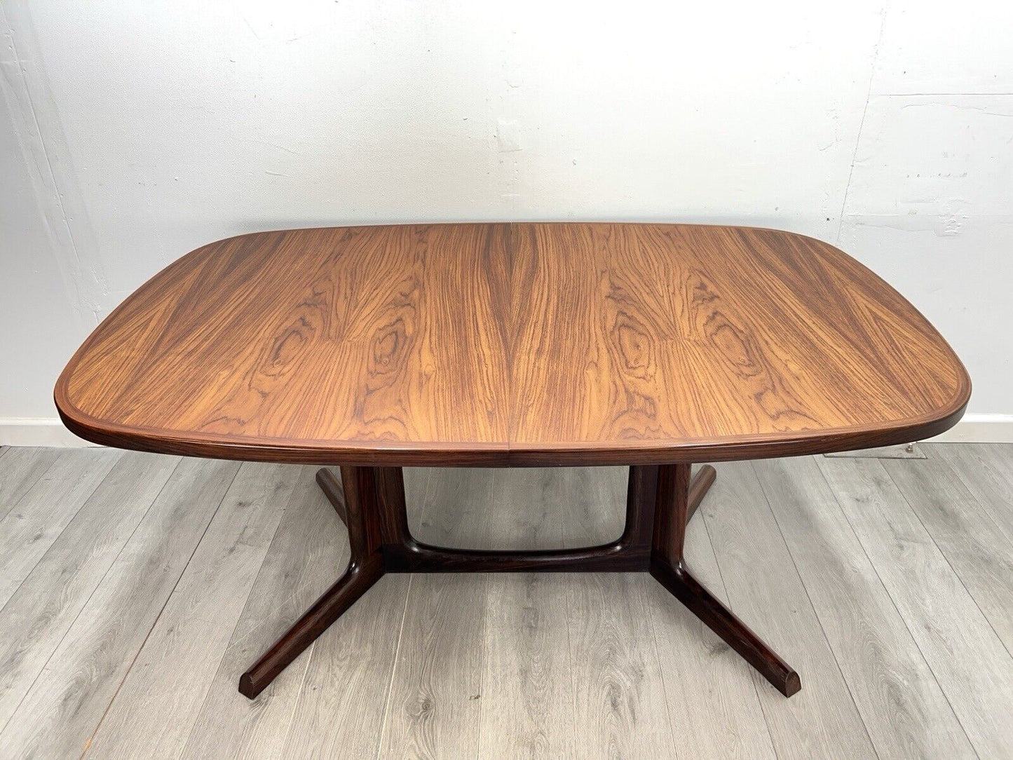 Gudme Møbelfabrik, Vintage Danish Rosewood Extending Dining Table