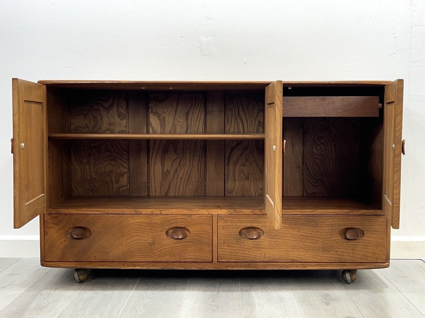 Ercol Model 429, Vintage Blue Label Sideboard on Castors