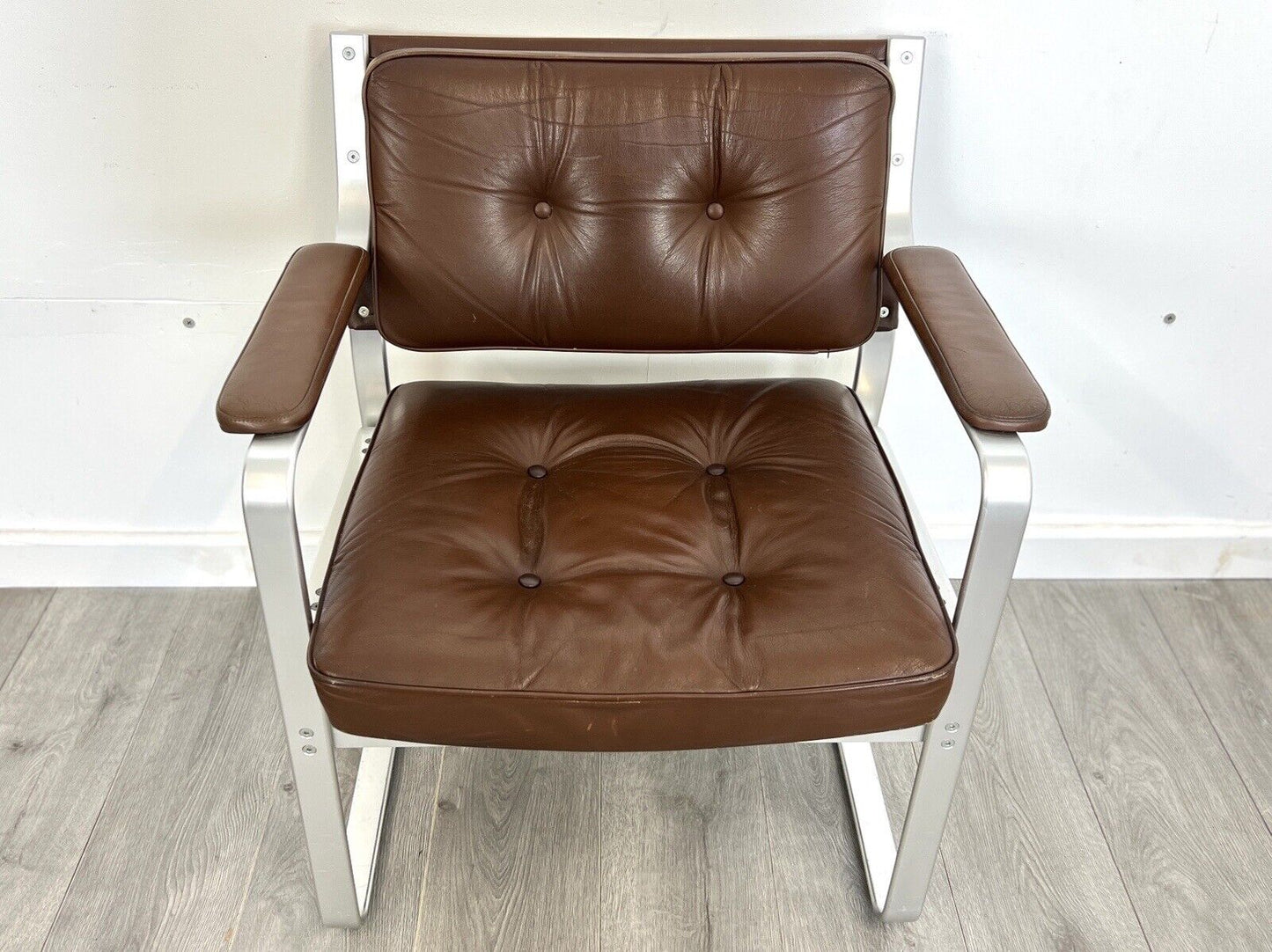 J. O. Carlsson Mondo, Leather & Aluminium Club / Lounge Chair