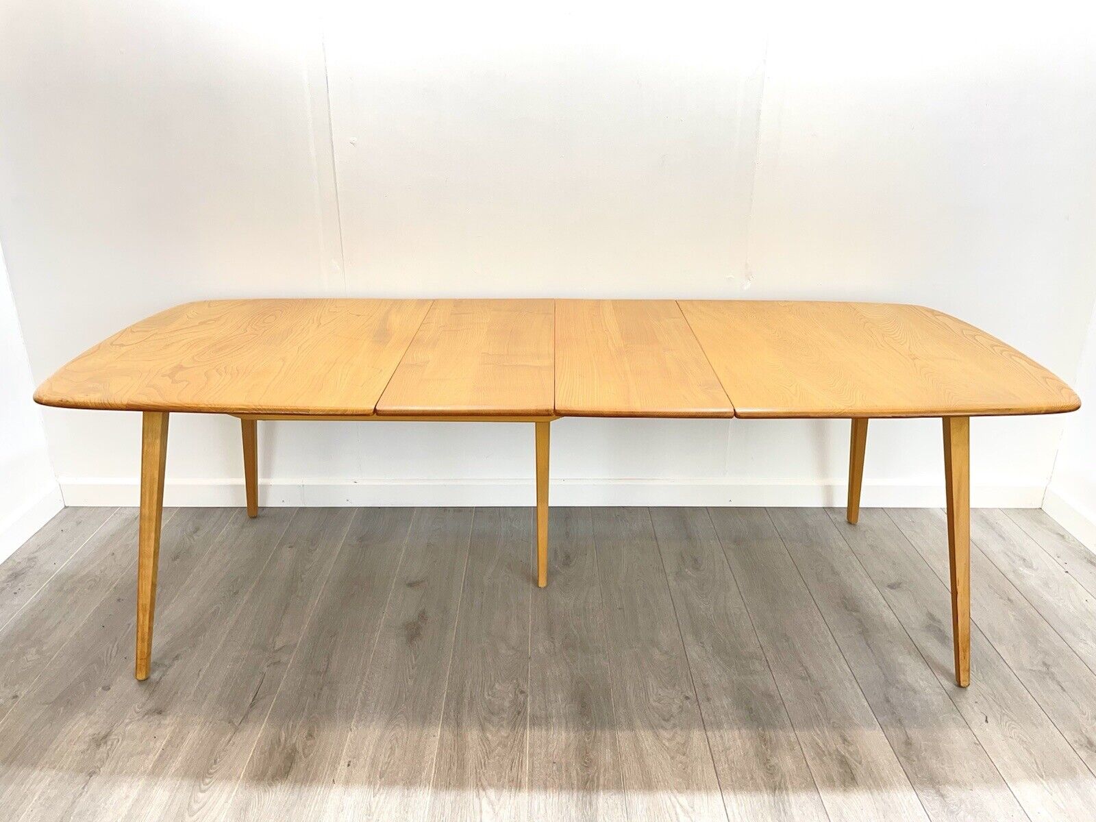 Ercol 510, Vintage Gold Label, Grand Windsor Elm Extending Dining Table