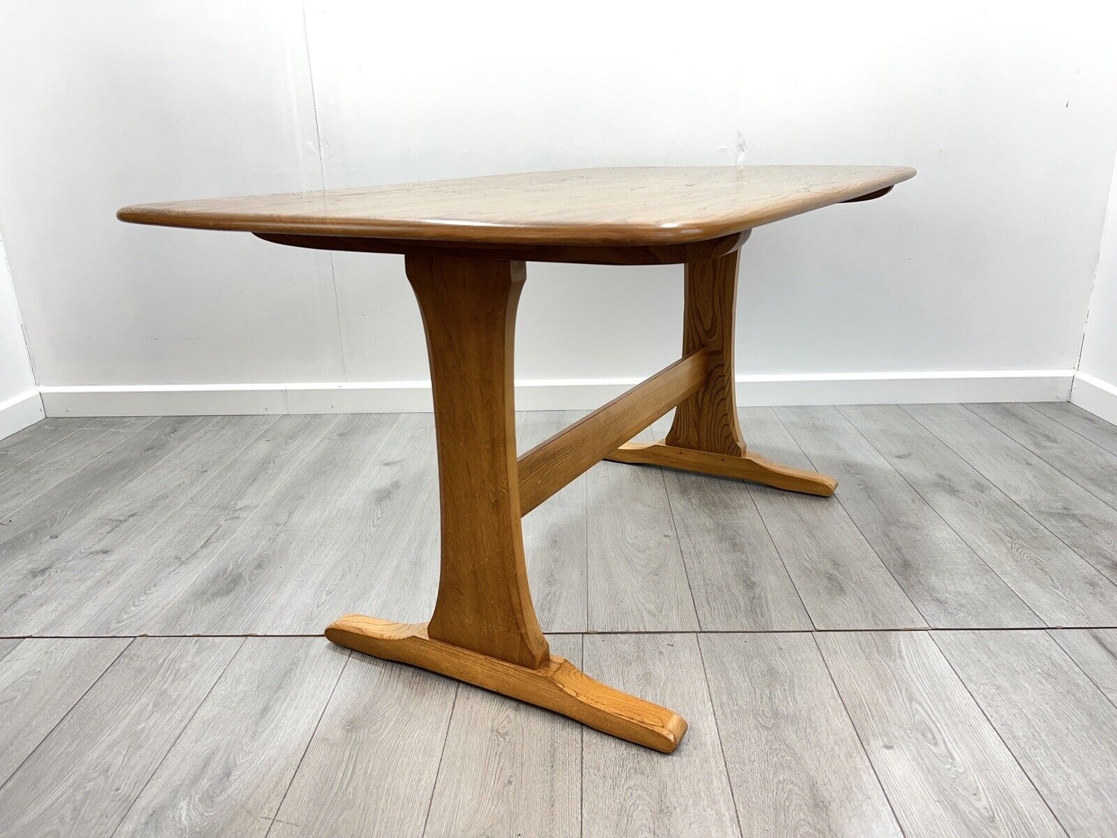 Ercol Model 822, Mid Century Elm Plank Dining Table