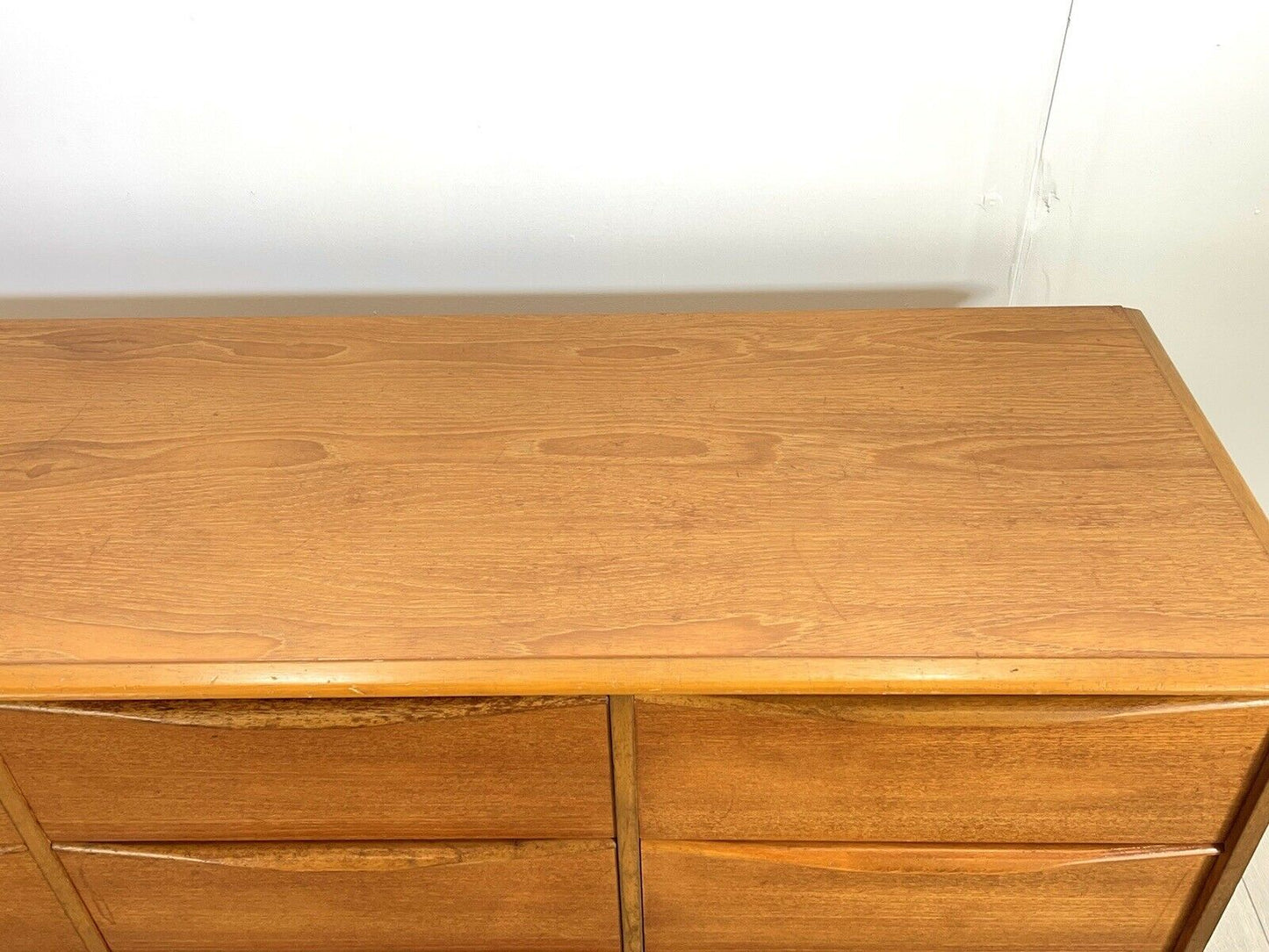 Austinsuite, MCM Long Chest of Drawers / Sideboard
