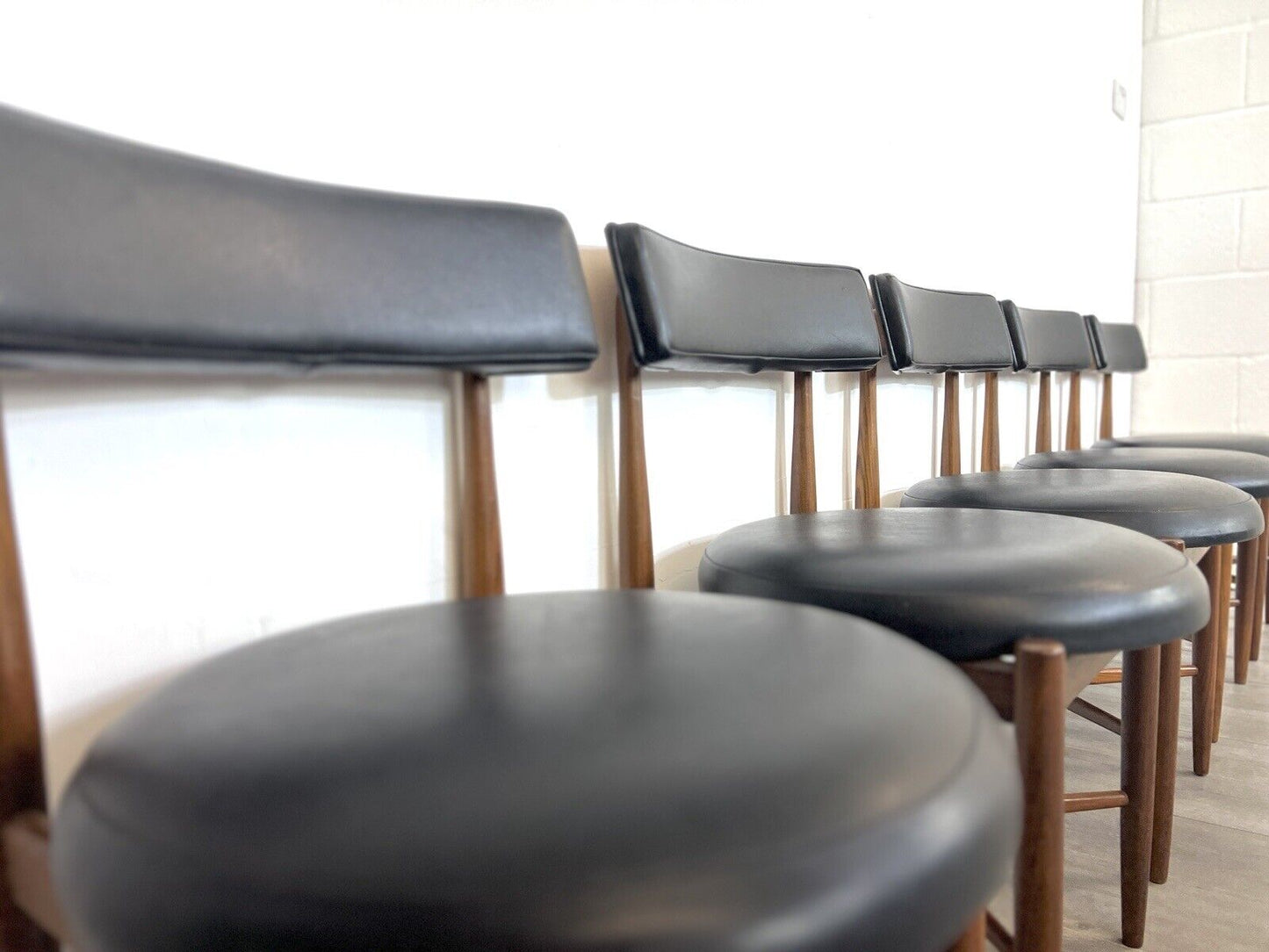 G Plan Fresco, Mid Century Set of 5 Teak and Leatherette Dining Chairs