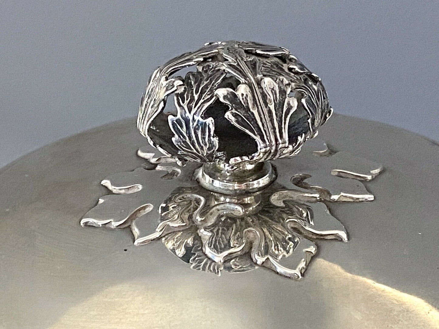 George V Silver Lidded Porringer By C. S. Harris & Sons Ltd., London 1927 - 870g
