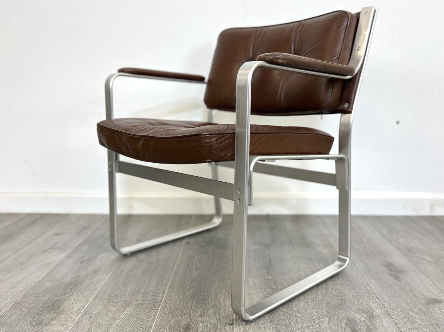 J. O. Carlsson Mondo, Leather & Aluminium Club / Lounge Chair