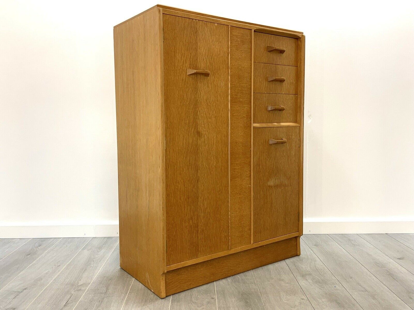 G Plan Brandon, Oak Small Gentlemans Wardrobe / Compactum