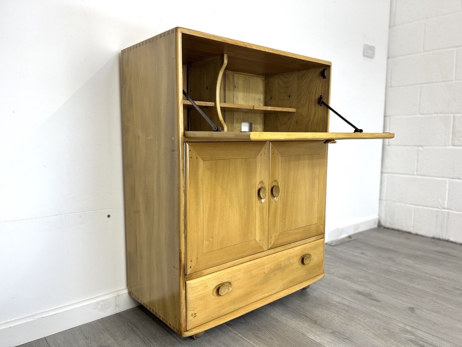 Ercol Model 469, Vintage Elm Bureau