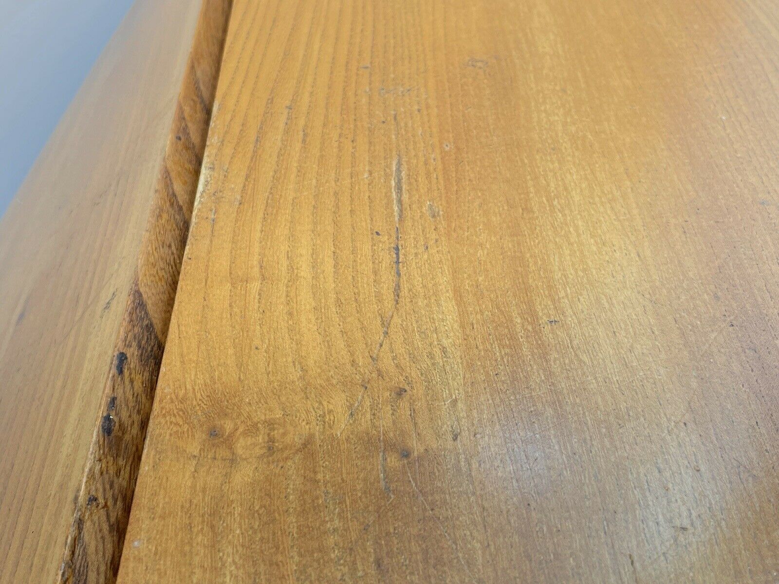 Ercol Model 384, Retro Drop Leaf Oval Dining Table