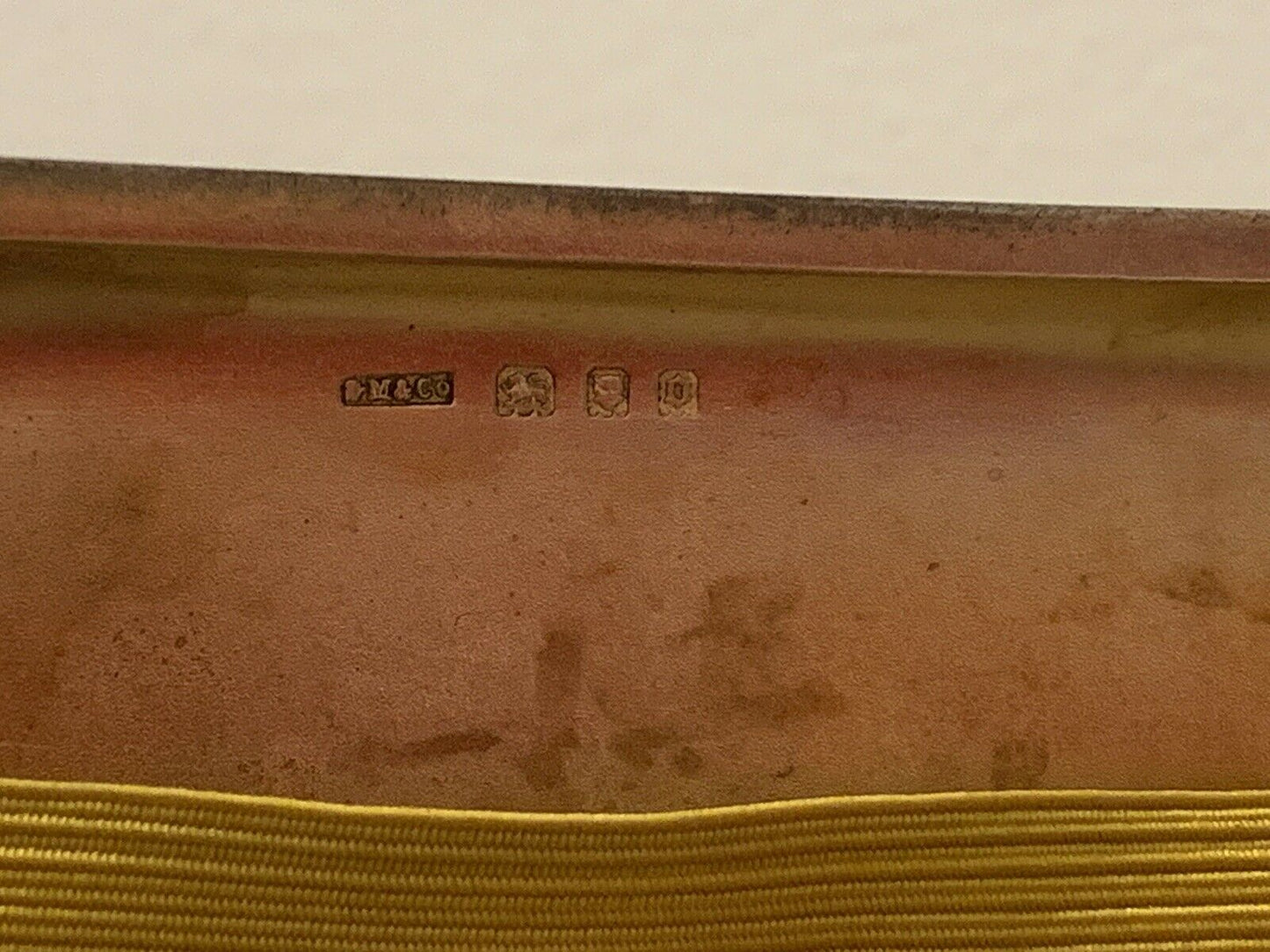 London 1929 - Sampson Mordan Hallmarked Silver Cigarette Case