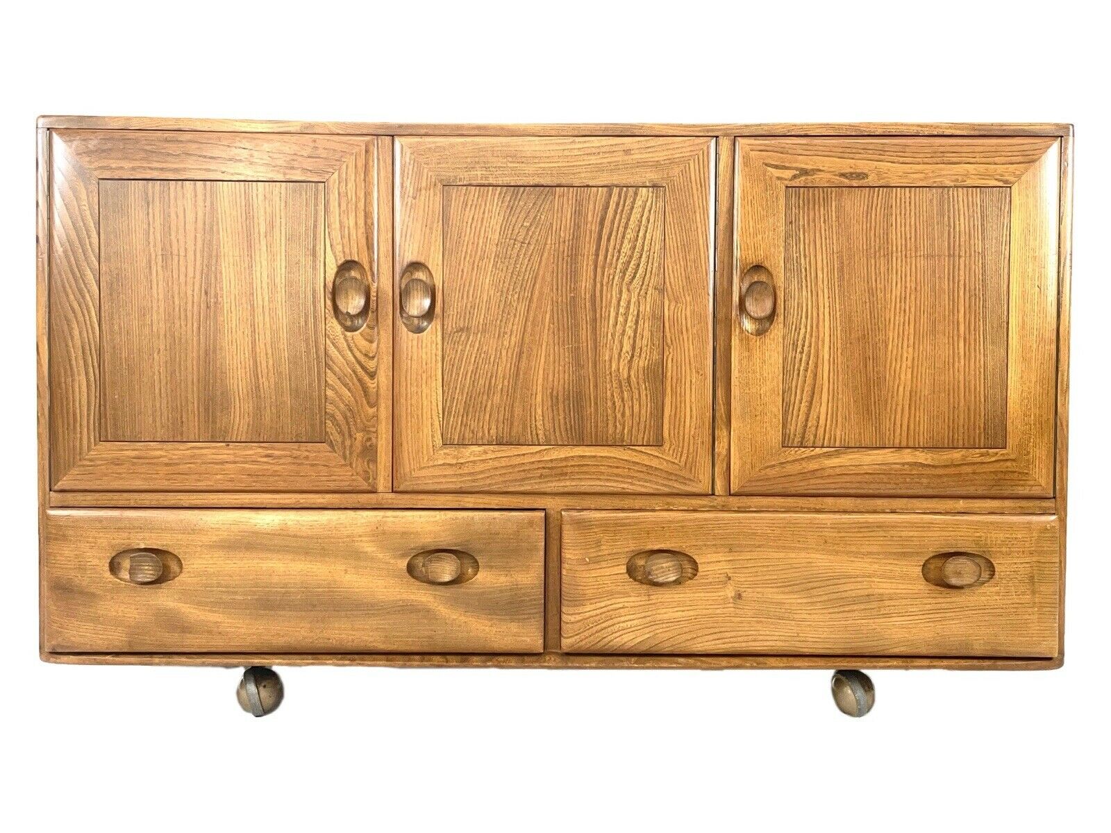 Ercol, Mid Century Modern, Model 468 Sideboard