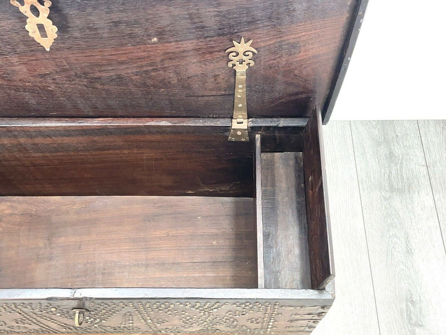 19th Century, Studded Rosewood Zanzibar Chest With Secret Compartment