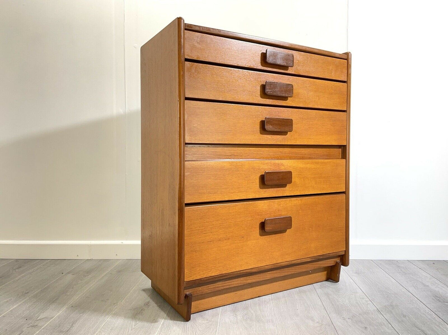 White and Newton, Retro Teak Chest of 5 Drawers