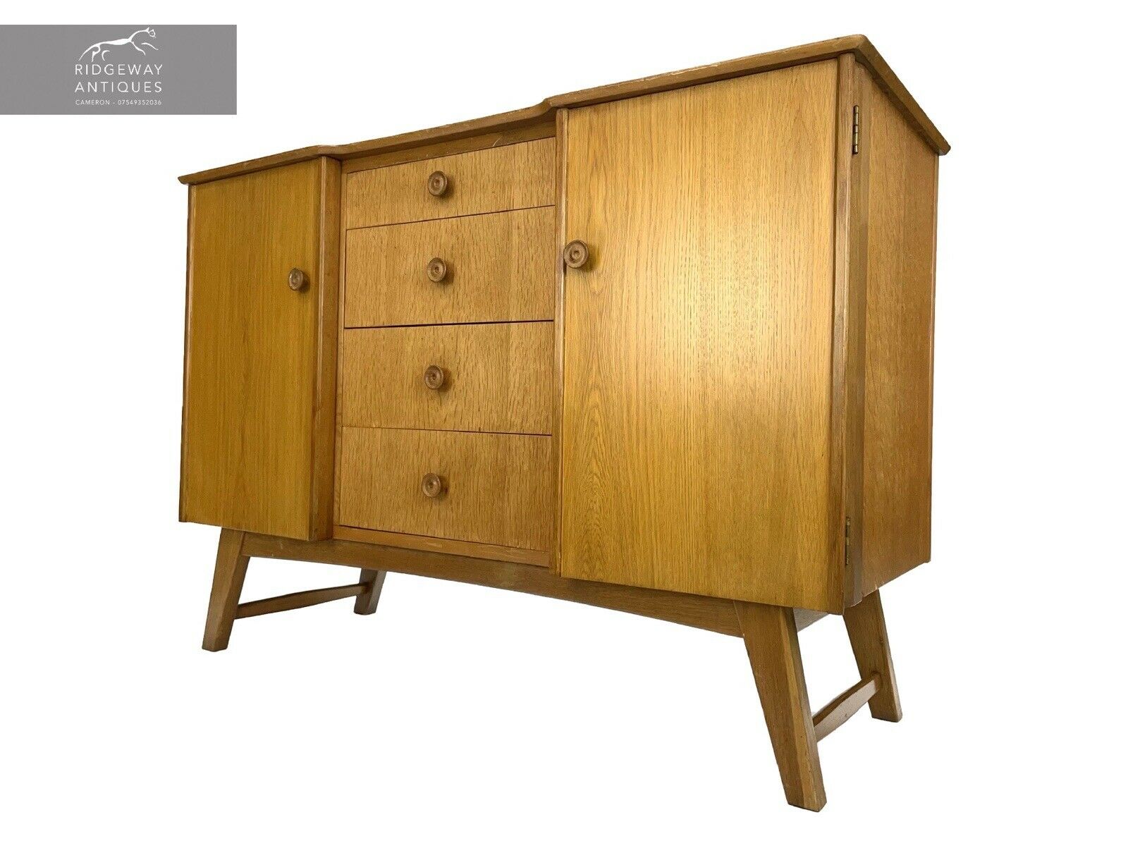 Mid Century / Retro, Small Oak Sideboard