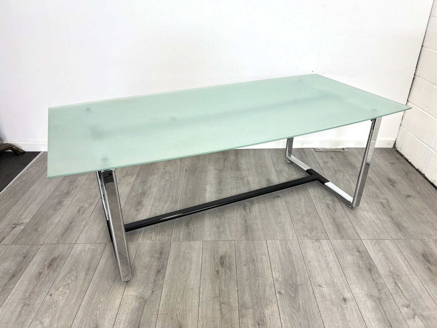 Pieff Epee, 6 Seater Dining Table