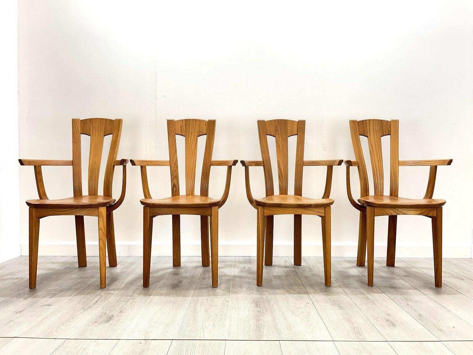 Set of 4, Elm Bentwood Danish / Scandinavian Dining Carver Chairs