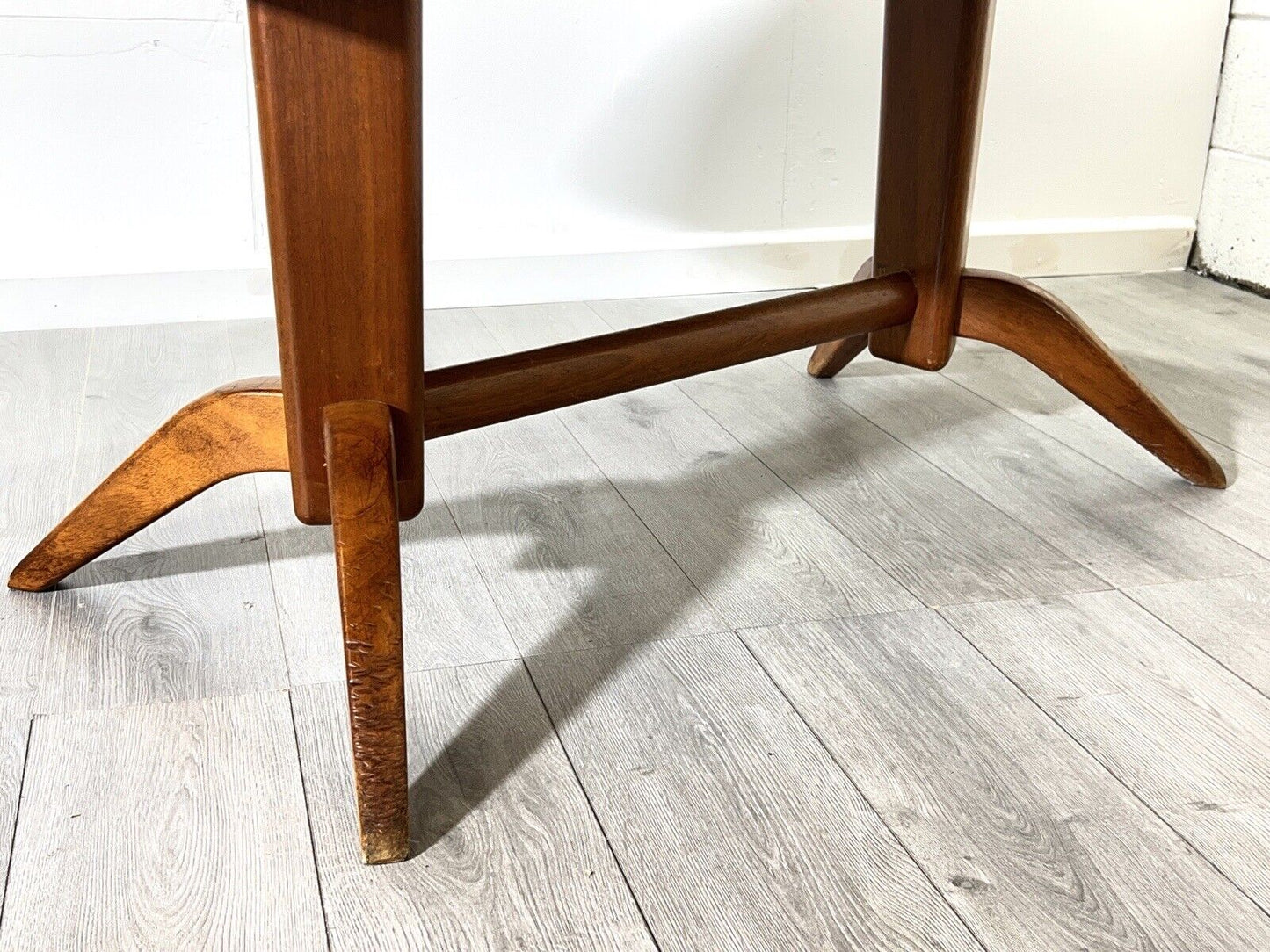 Gordon Russell of Broadway, Mid Century Rosewood Extending Dining Table
