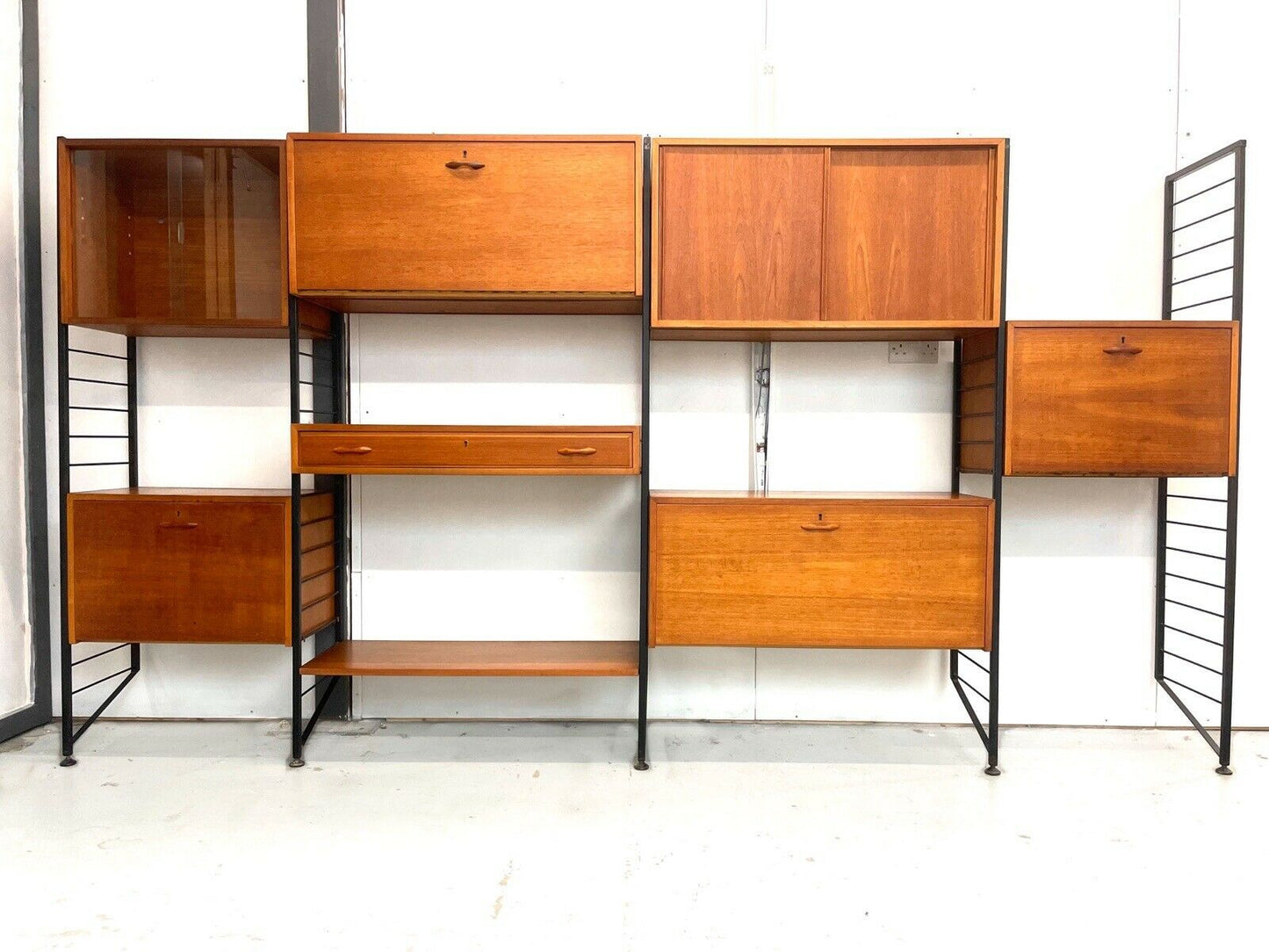 STAPLES LADDERAX - 4 Bay, Retro Modular Shelving System