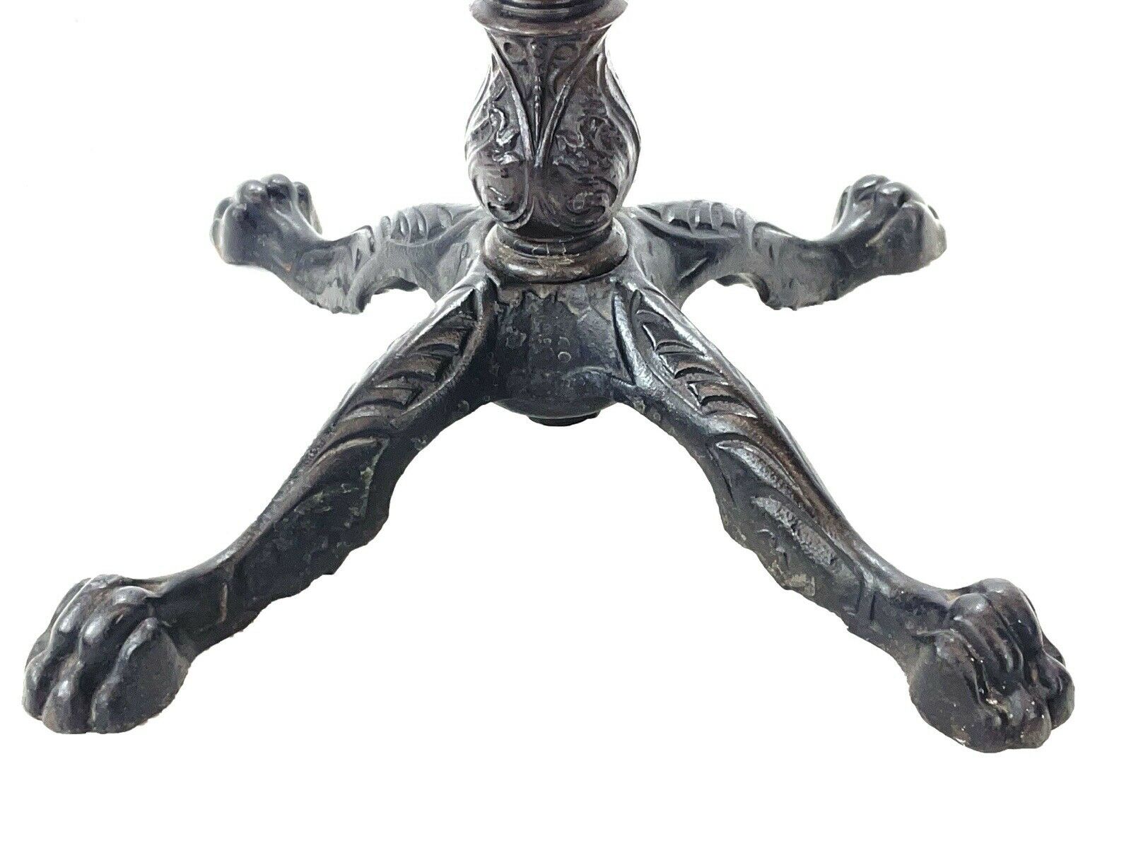 Telescopic Side Table / Occasional Table Table With Cast Iron Lion Paw Base