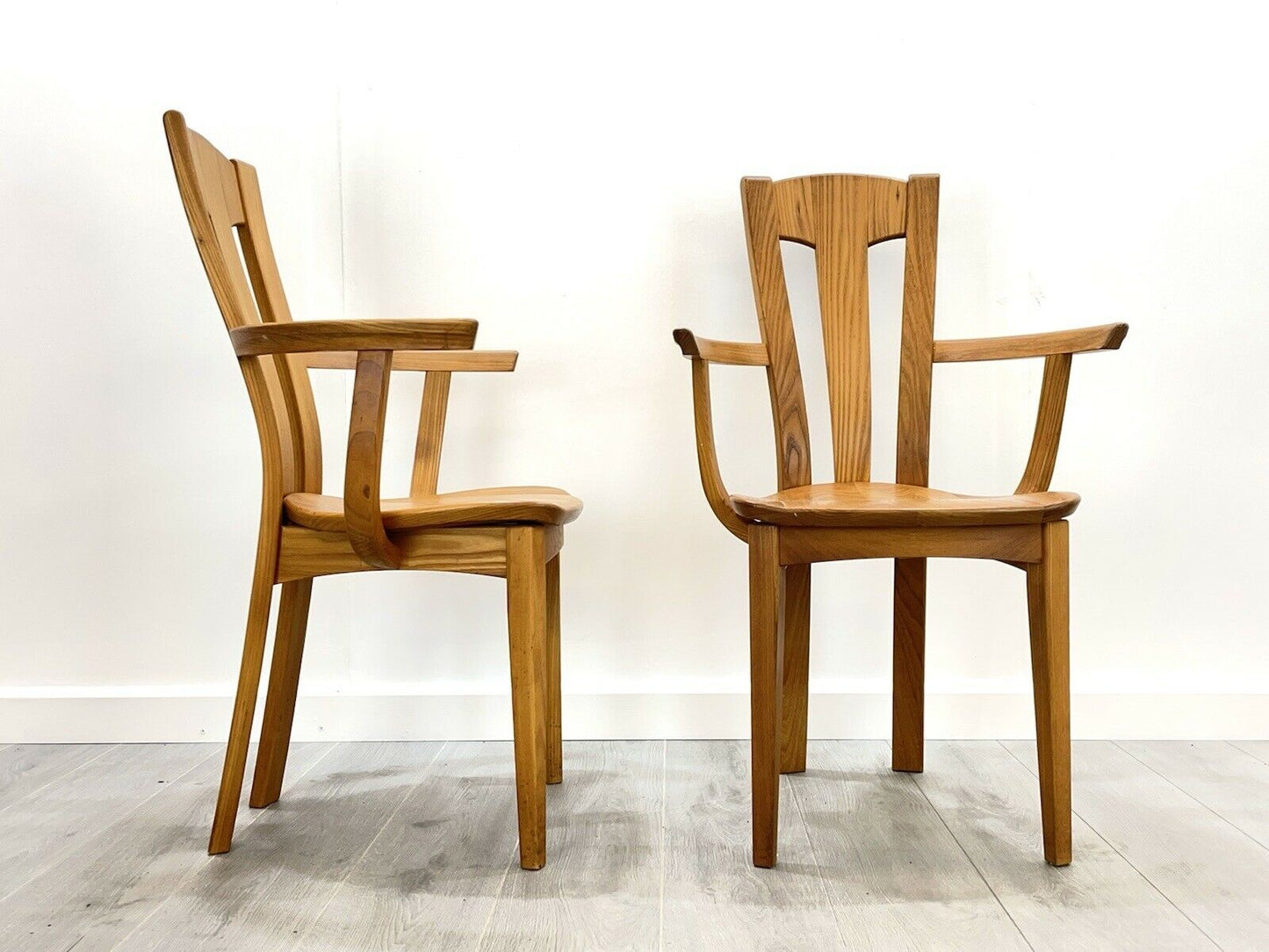 Set of 4, Elm Bentwood Danish / Scandinavian Dining Carver Chairs