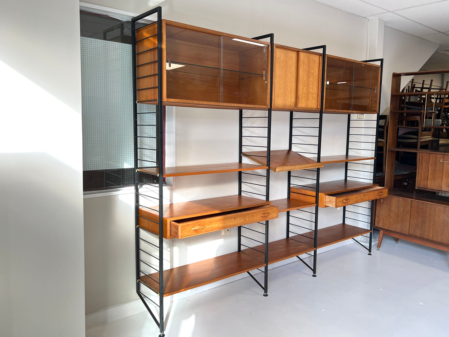 Ladderax, Mid Century Modular Shelving System