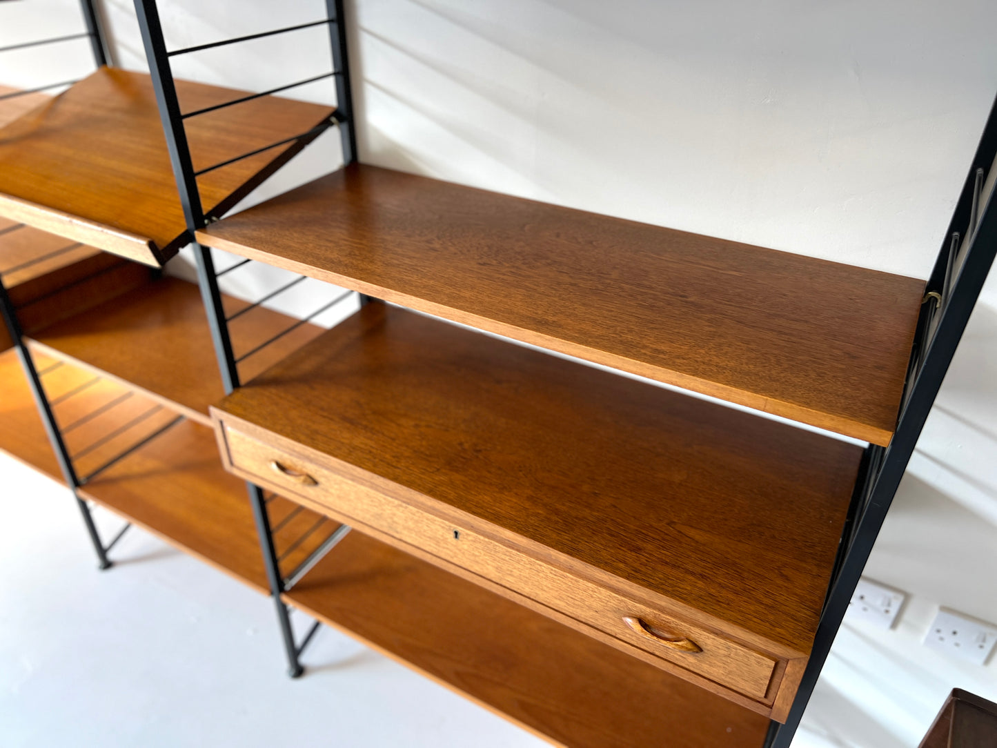 Ladderax, Mid Century Modular Shelving System