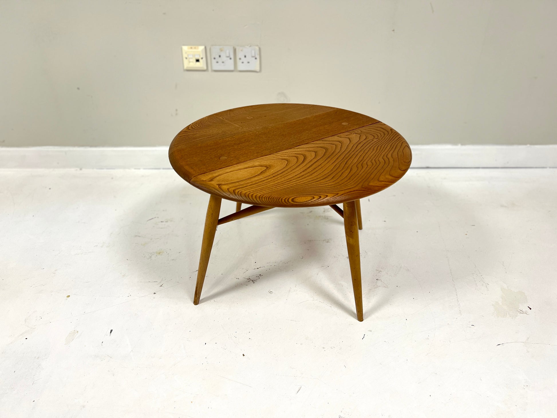 Ercol 308, Small Drop Leaf Coffee Table