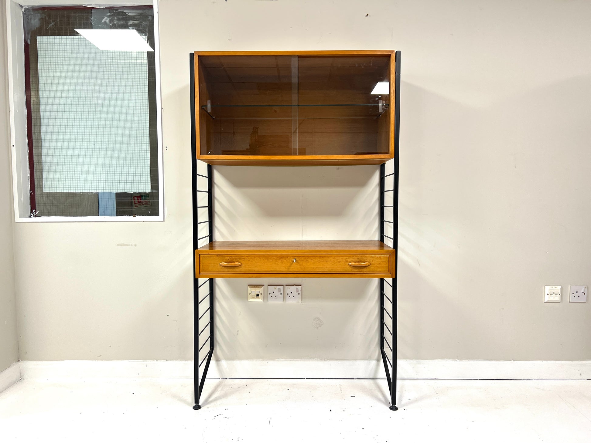 Ladderax, Modular Shelving System/Writing Desk