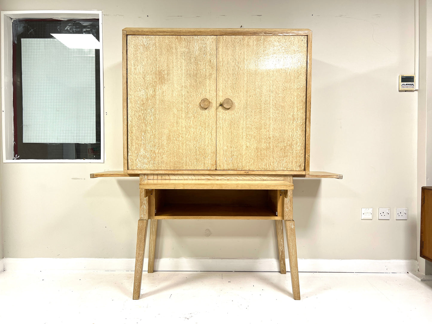 Mid Century, Limed Oak Drinks / Cocktail Cabinet