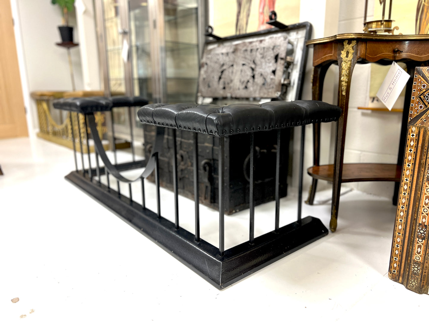 Jet Black Club Fender with Studded Leather Seat