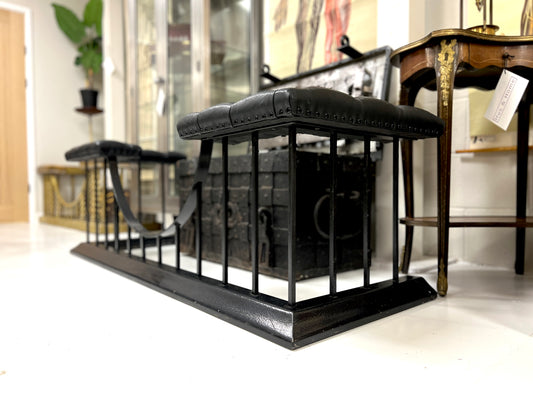 Jet Black Club Fender with Studded Leather Seat