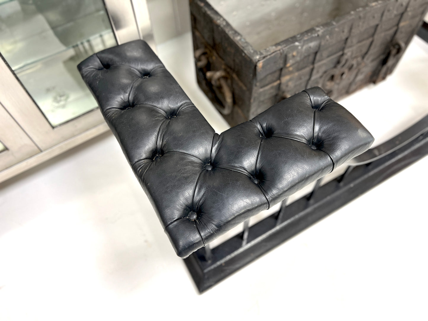 Jet Black Club Fender with Studded Leather Seat