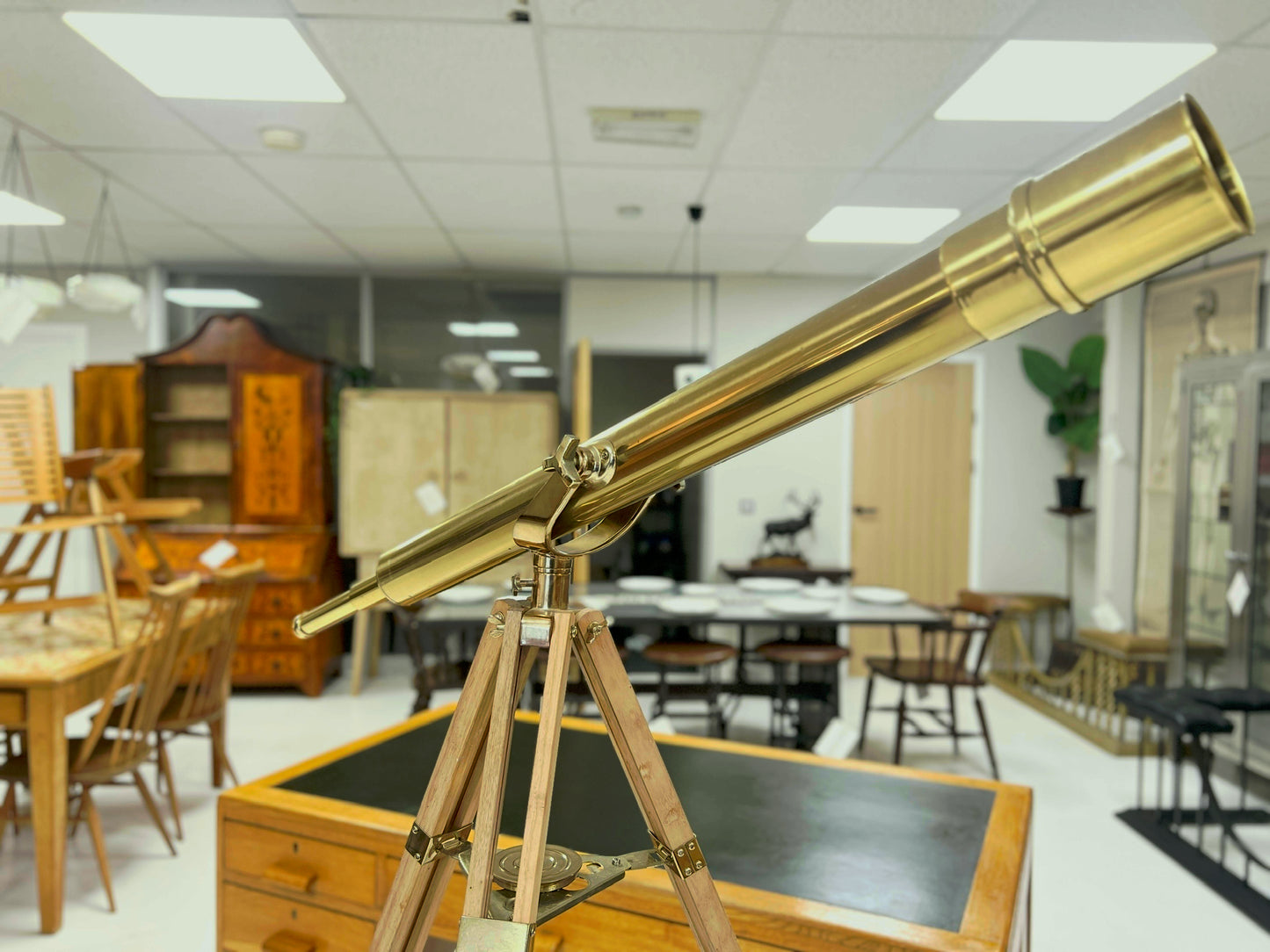 Bushnell, Harbourmaster Brass Telescope on Wooden Tripod