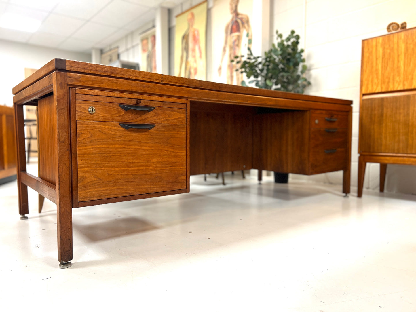 Jens Risom Designs, 7ft Walnut Executive Desk