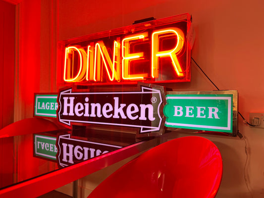 Heineken, Illuminated Lager and Beer Sign