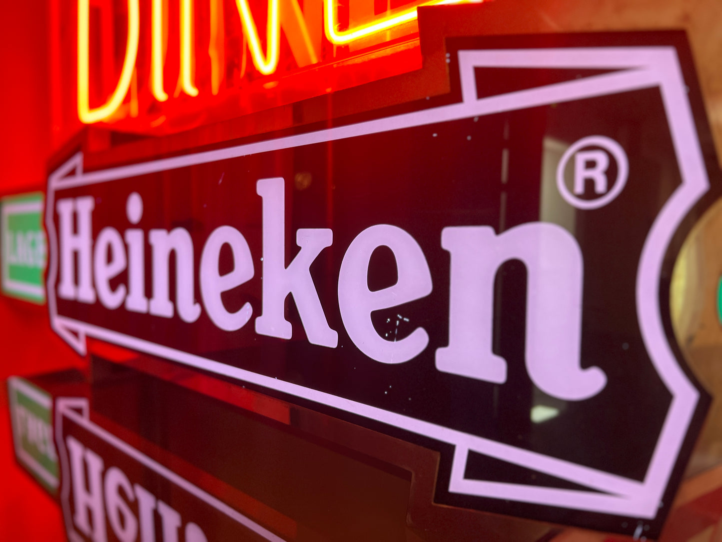 Heineken, Illuminated Lager and Beer Sign